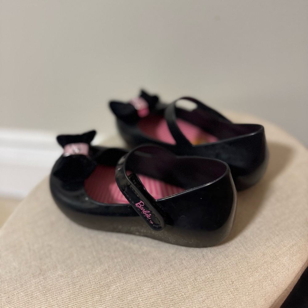 BARBIE Girls Elegant Black Dress Shoes (US 9) - Picture 2 of 4